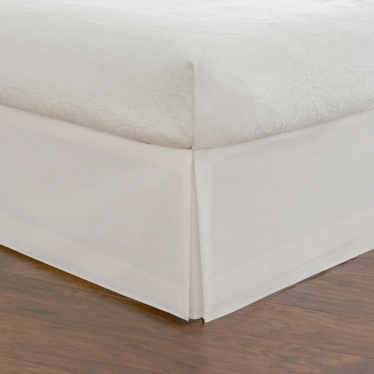 Fresh Ideas Bedding Tailored Bedskirt, Classic 14” Drop Length, Pleated Styling, Queen, Ivory