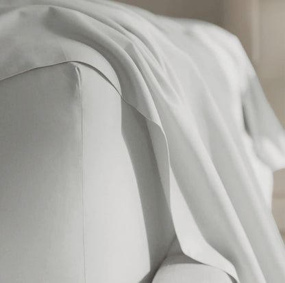 BOLL & BRANCH Signature Hemmed Flat Sheet, King, White