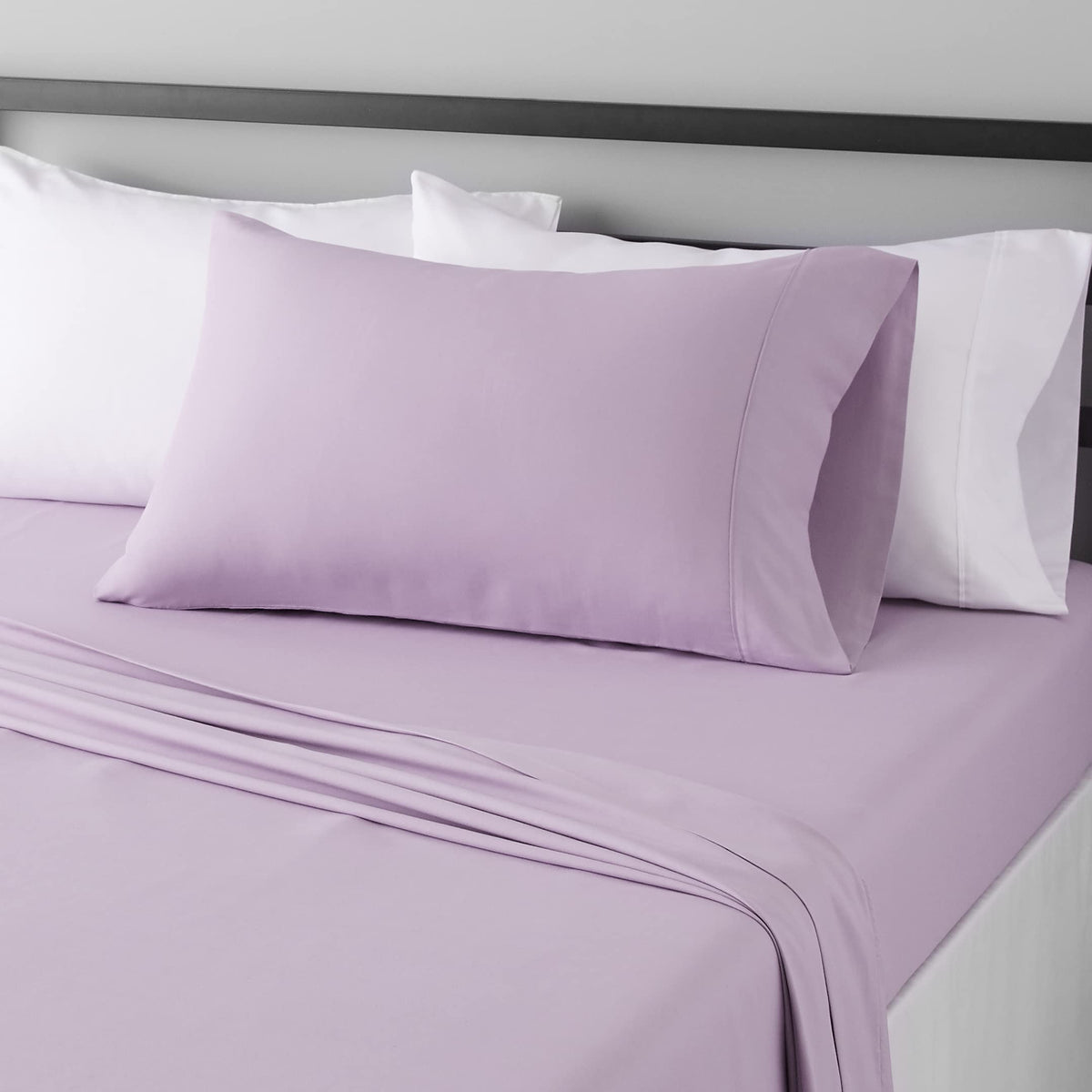 Amazon Basics Lightweight Breathable Wrinkle-Free Brushed Microfiber 3-Piece Bed Sheet Set with 14-Inch Deep Pockets, Twin, Bright White, Solid