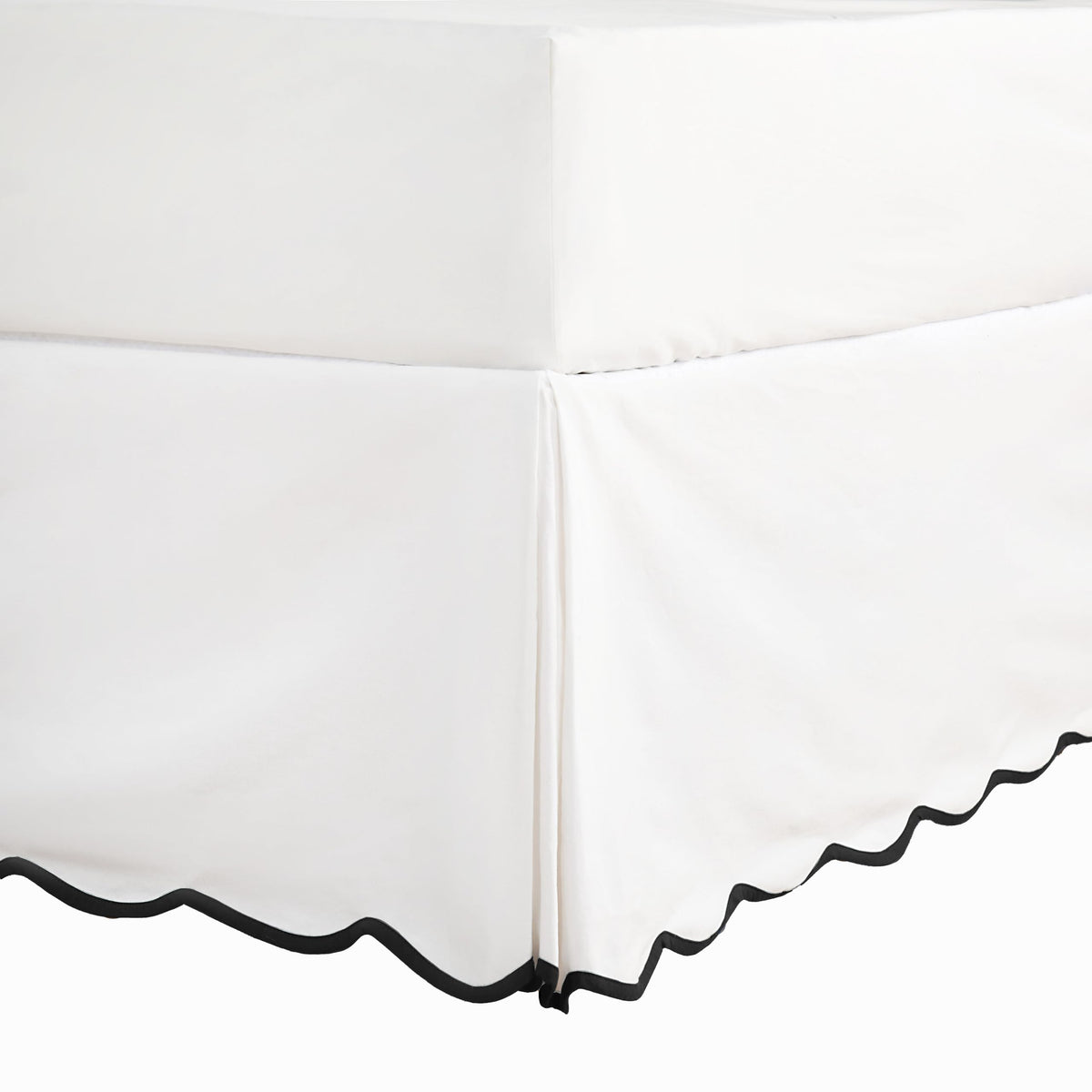 HIG Chic 14'' Queen BedSkirts Scallop Edge Pleated Dust Ruffle