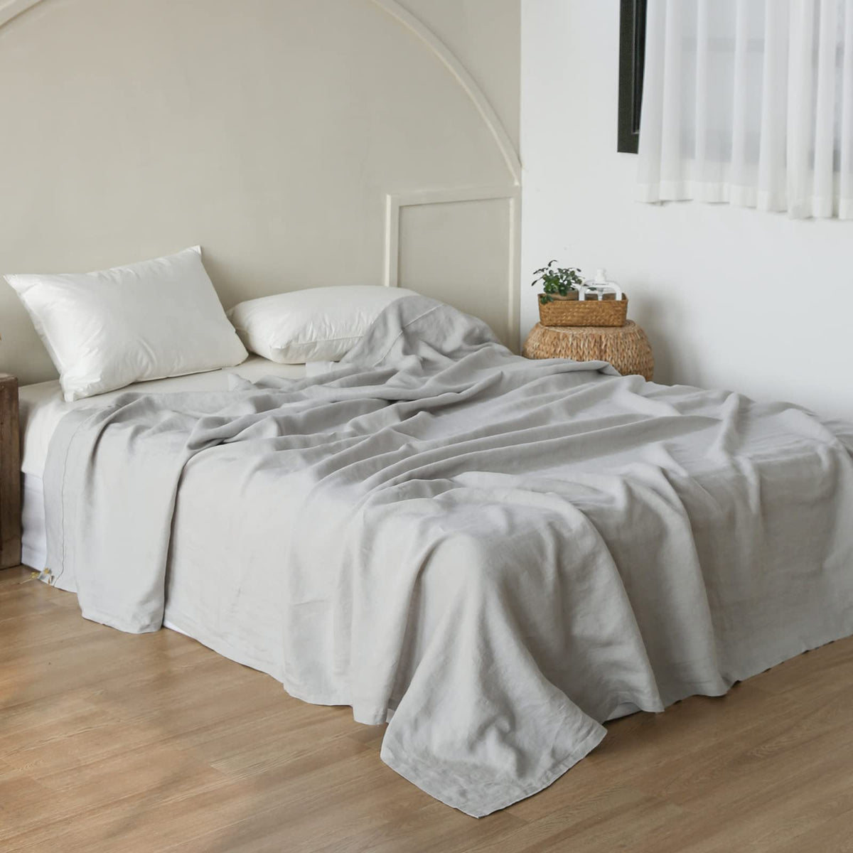 Simple&Opulence French Linen Flat Sheet with Embroidered Border-100% Stone Washed Flax Bedding,King Size(108''x102'') Ultra Soft,Breathable Flat Top Sheet-1 Piece Bed Flat Sheet Only(Linen)
