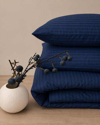 Twin Size Flat Sheets Only Hotel Quality Luxury Single Wrinkle Free & Fade Resistant Flat Sheet - Extra Soft, Breathable Bedding for Easy Care Bed Sheet Navy Blue Flat Sheet Only