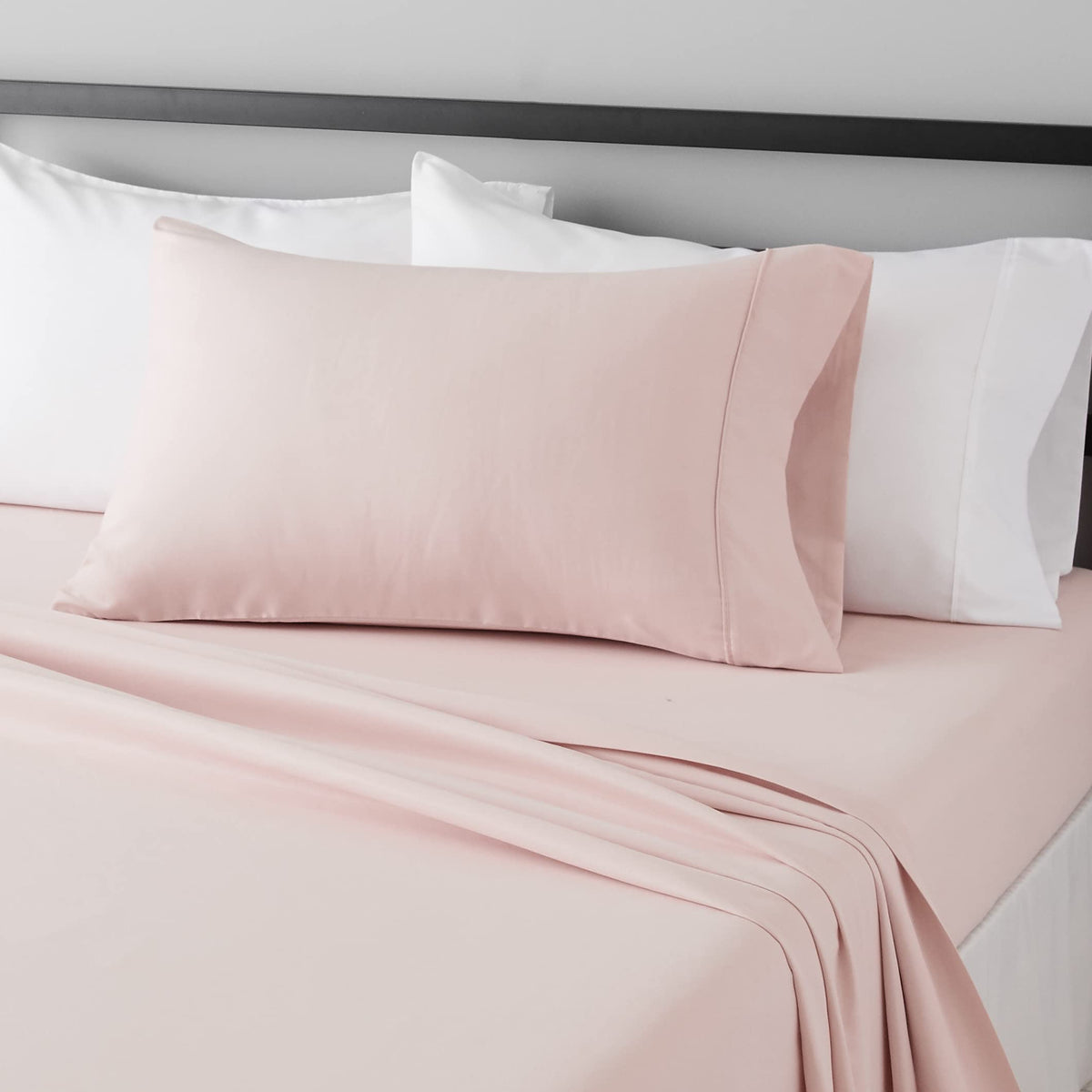 Amazon Basics Lightweight Breathable Wrinkle-Free Brushed Microfiber 3-Piece Bed Sheet Set with 14-Inch Deep Pockets, Twin, Bright White, Solid