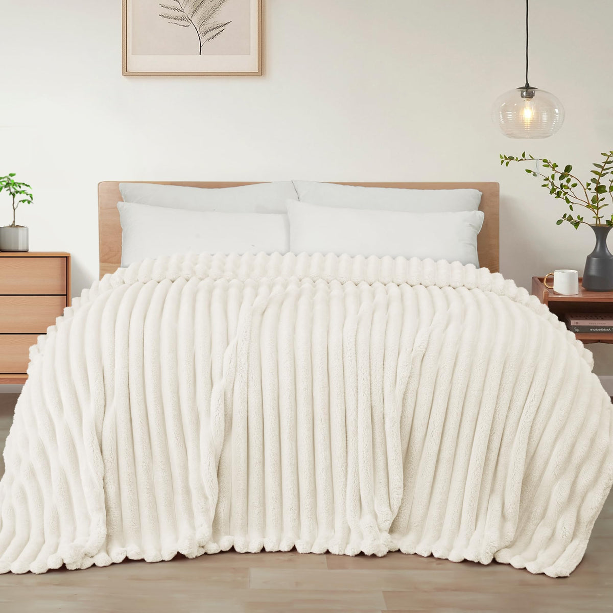 Exclusivo Mezcla Striped Fleece Throw Blanket for Couch, Sofa, Navy Blue