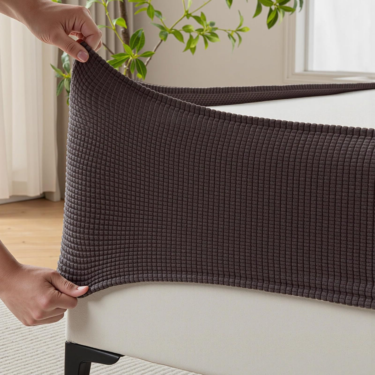 MIYE Jacquard Fabric Box Spring Cover,Super Stretchy Wrap Around 4 Sides Elastic Bed Skirt,Wrinkle & Fading Resistant,Washable & Easy Fit. (Cream, Queen)