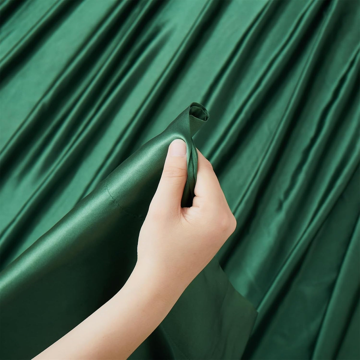 Ersmak Satin Flat Sheet Only, Single Flat Sheet Twin, Luxury & Ultra Soft Silky Bedding Top Sheet for Twin Mattress - Emerald Green