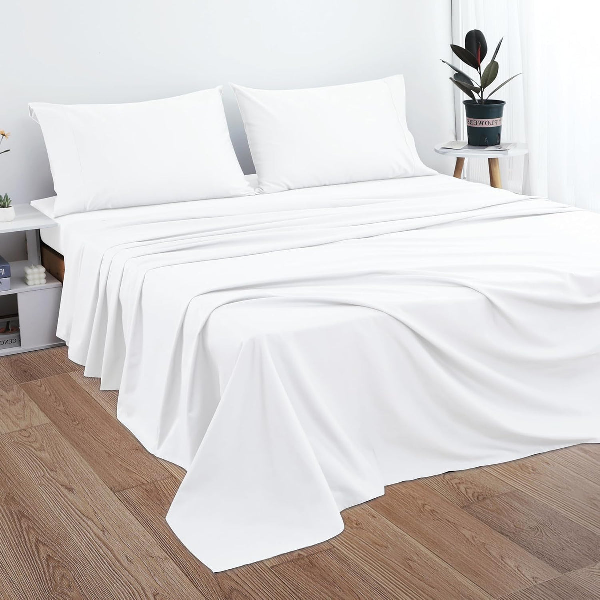 Luxury King Size Flat Sheet -100 Percent Egyptian Cotton, Beutifull White Plain Color,Soft Fabric, 600 Thread Count in Size 108 x 110 Inch, Heavy Thread Count King Bed Flat Sheet