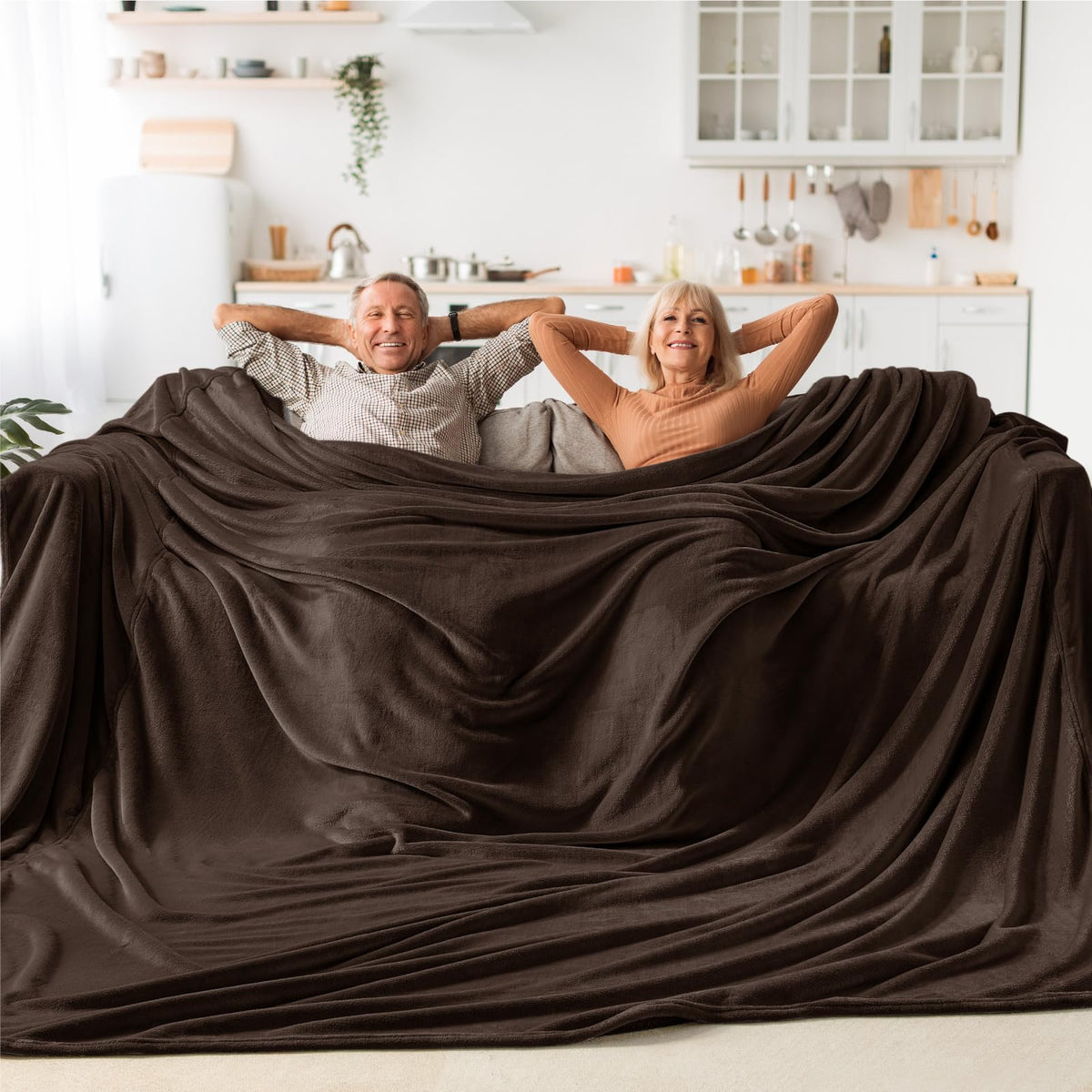 BEDELITE Fleece Blanket Soft Plush Throw for Couch Black 50"x60"