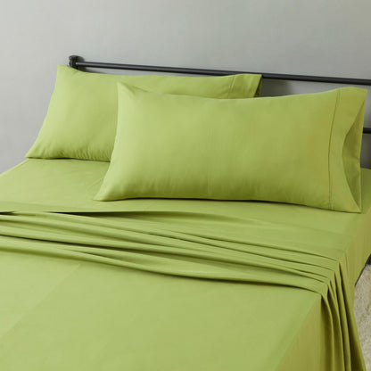 Amazon Basics Lightweight Breathable Wrinkle-Free Brushed Microfiber 3-Piece Bed Sheet Set with 14-Inch Deep Pockets, Twin, Bright White, Solid