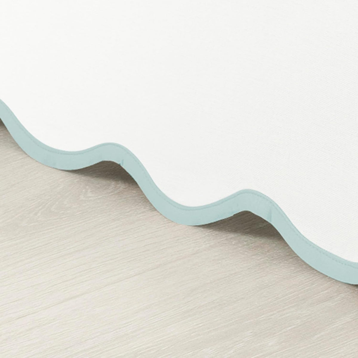 Lush Decor Coastal Chic Scalloped Edge Linen-Textured Bed Skirt Single, Queen Blue & White - White Bed Skirt Queen Size - Coastal Decor - Wrap Around Bed Skirt