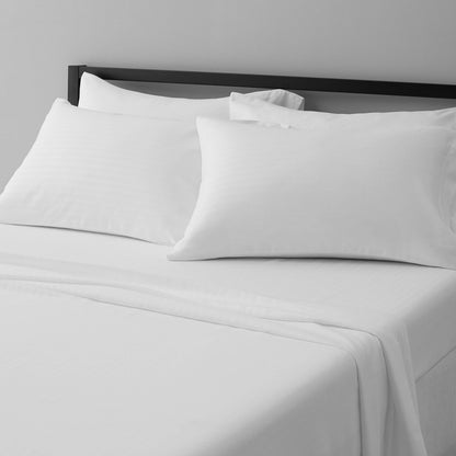Amazon Basics Lightweight Breathable Wrinkle-Free Brushed Microfiber 3-Piece Bed Sheet Set with 14-Inch Deep Pockets, Twin, Bright White, Solid
