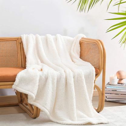 Ultra Soft Fleece Sherpa Blanket King Size,Lightweight Cozy Boho Bed Blanket with Decorative Tassel, Pattern Reversible, 2 Tones Ombre Light Brown,104”x90”