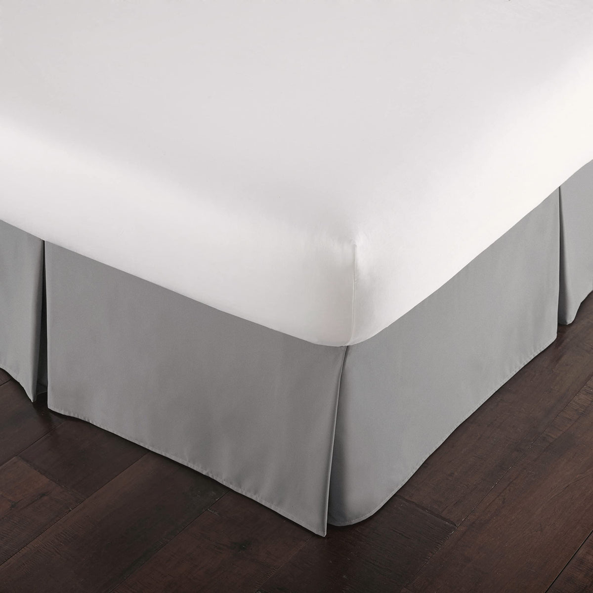 Pleated Queen Bed Skirt 14 Inch Drop Wrinkle Resistant Microfiber White