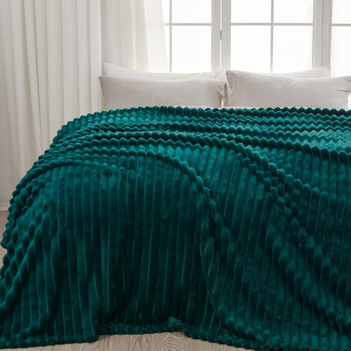 NEWCOSPLAY Fleece Ribbed Cozy Throw Blanket for Couch, Pink, 50"x60"