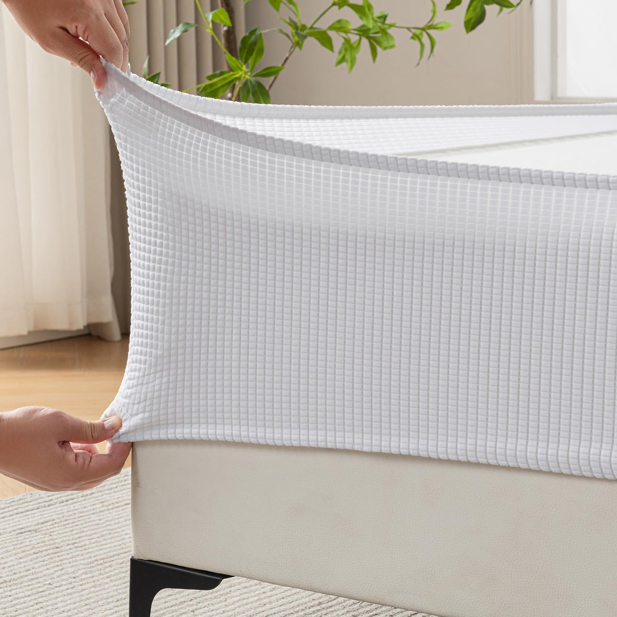 MIYE Jacquard Fabric Box Spring Cover,Super Stretchy Wrap Around 4 Sides Elastic Bed Skirt,Wrinkle & Fading Resistant,Washable & Easy Fit. (Cream, Queen)