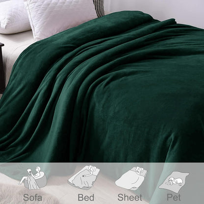 Exclusivo Mezcla Soft Large Fleece Throw Blanket for Couch, Forest Green