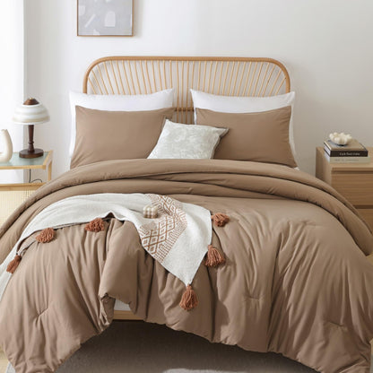 ROSGONIA Queen Comforter Set Olive Green, 3pcs Bedding Sets Queen (1 Boho Olive Comforter & 2 Pillowcases), All Season Lightweight Blanket Quilt