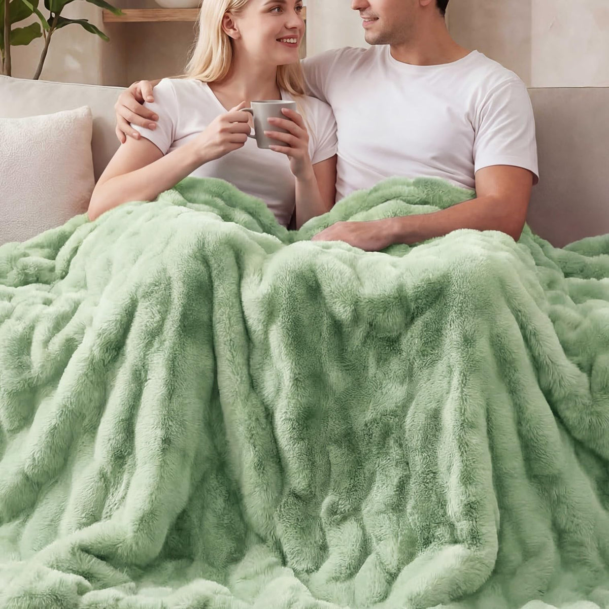 ORINOVA Pink Fluffy Double Sided Blanket for Couch Living Room Faux Fur 50x60 Fuzzy Throw No Shed Blanket for Bed Soft Furry Bed Cozy Comforter Home Decor Gifts 860 GSM