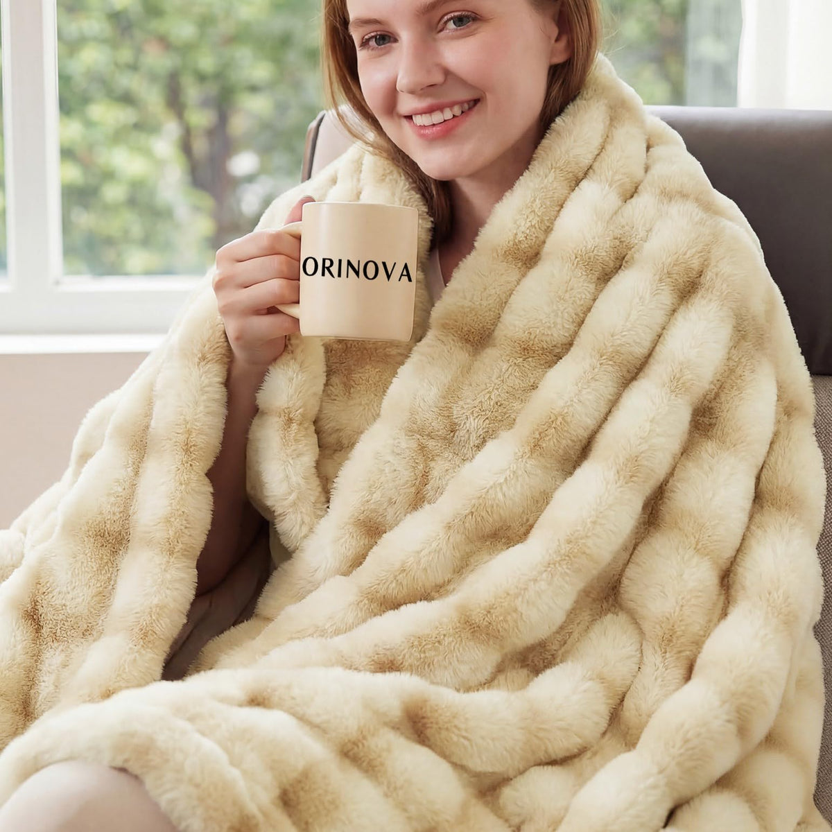 ORINOVA Pink Fluffy Double Sided Blanket for Couch Living Room Faux Fur 50x60 Fuzzy Throw No Shed Blanket for Bed Soft Furry Bed Cozy Comforter Home Decor Gifts 860 GSM