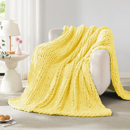 L'AGRATY Chunky Knit Throw Blanket for Couch, 50'' x 60'' Knit Throw, Ivory