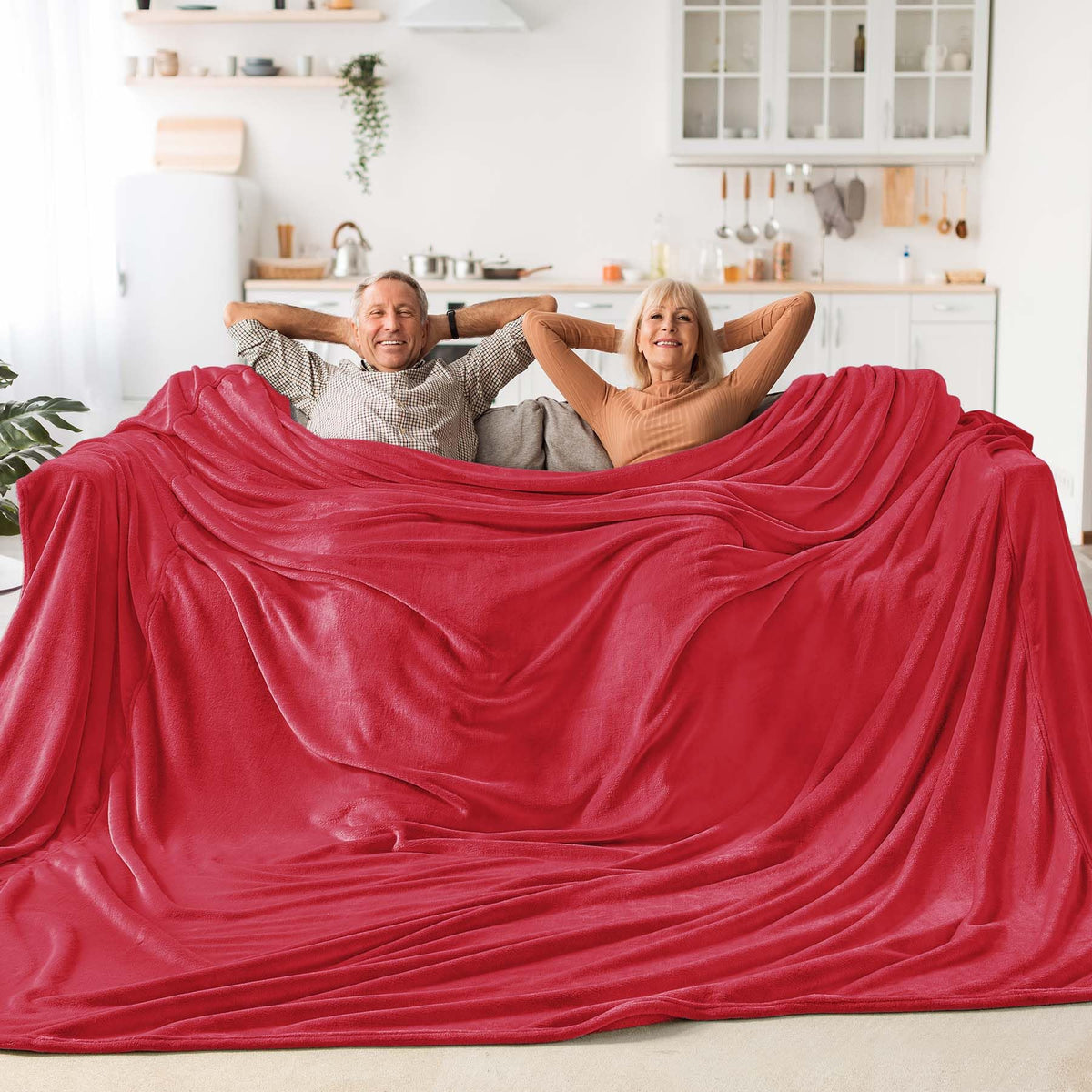BEDELITE Fleece Blanket Soft Plush Throw for Couch Black 50"x60"