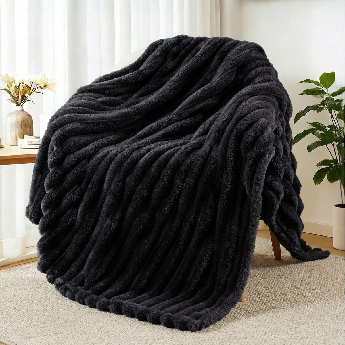 Exclusivo Mezcla Striped Fleece Throw Blanket for Couch, Sofa, Navy Blue