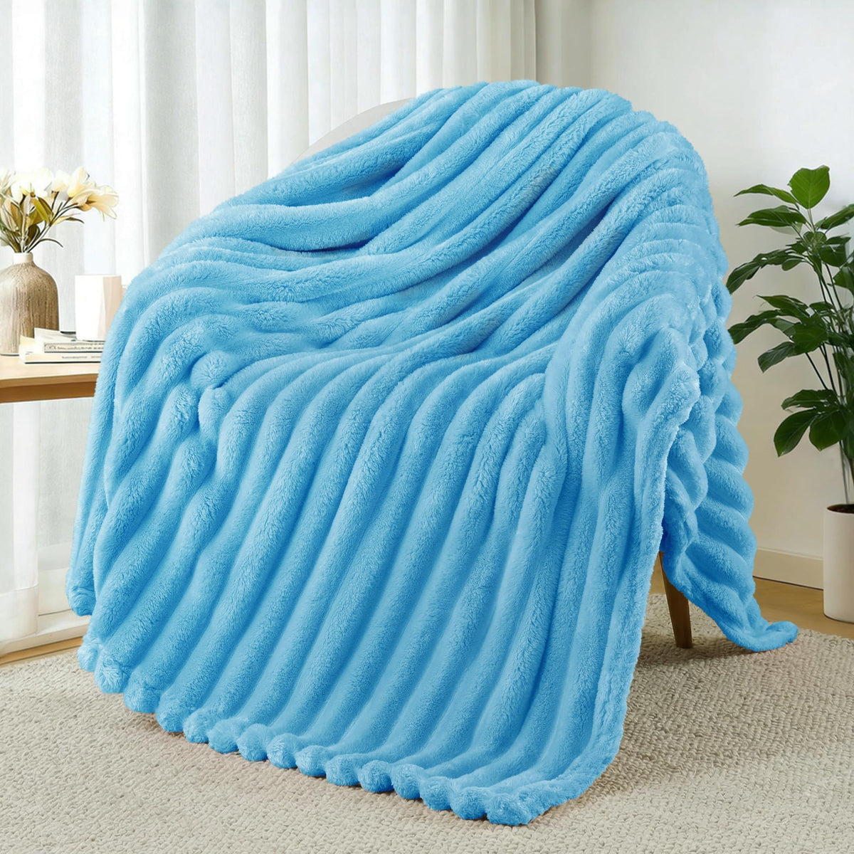 Exclusivo Mezcla Striped Fleece Throw Blanket for Couch, Sofa, Navy Blue