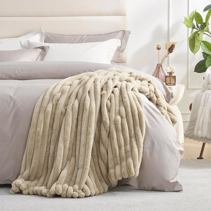 Amélie Home Soft Striped Faux Fur Throw Blanket for Couch, Beige, 55"x70"