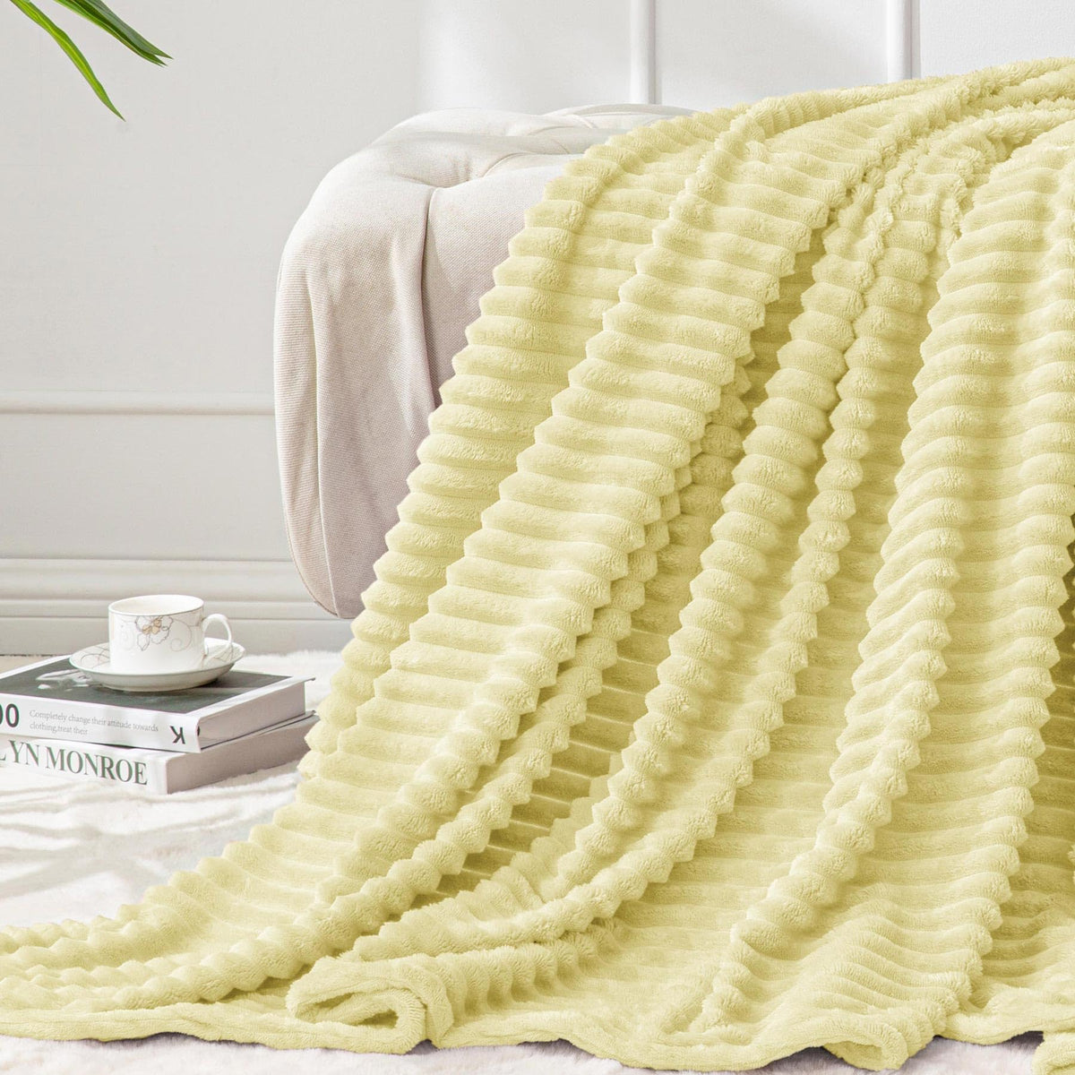 BEDELITE 3D Ribbed Jacquard Pink Fleece Throw Blanket for Couch, 50x60 Inch
