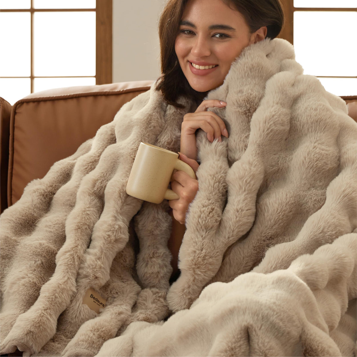 Bedsure Fluffy Bubble Faux Fur Throw XL Blanket, 50"x70", Tie-dye Taupe