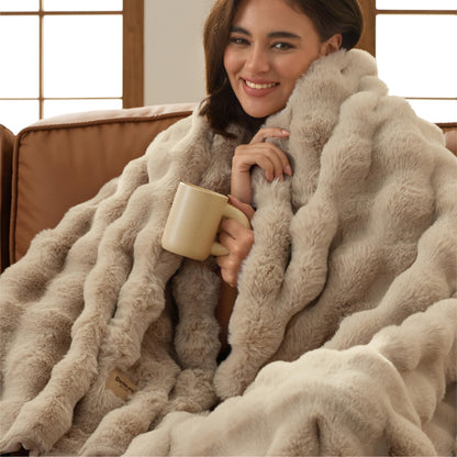 Bedsure Fluffy Bubble Faux Fur Throw XL Blanket, 50"x70", Tie-dye Taupe