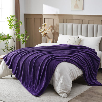 NEWCOSPLAY Fleece Leaves Pattern Throw Blanket, Light Purple, 50"x60"