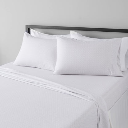 Amazon Basics Lightweight Breathable Wrinkle-Free Brushed Microfiber 3-Piece Bed Sheet Set with 14-Inch Deep Pockets, Twin, Bright White, Solid