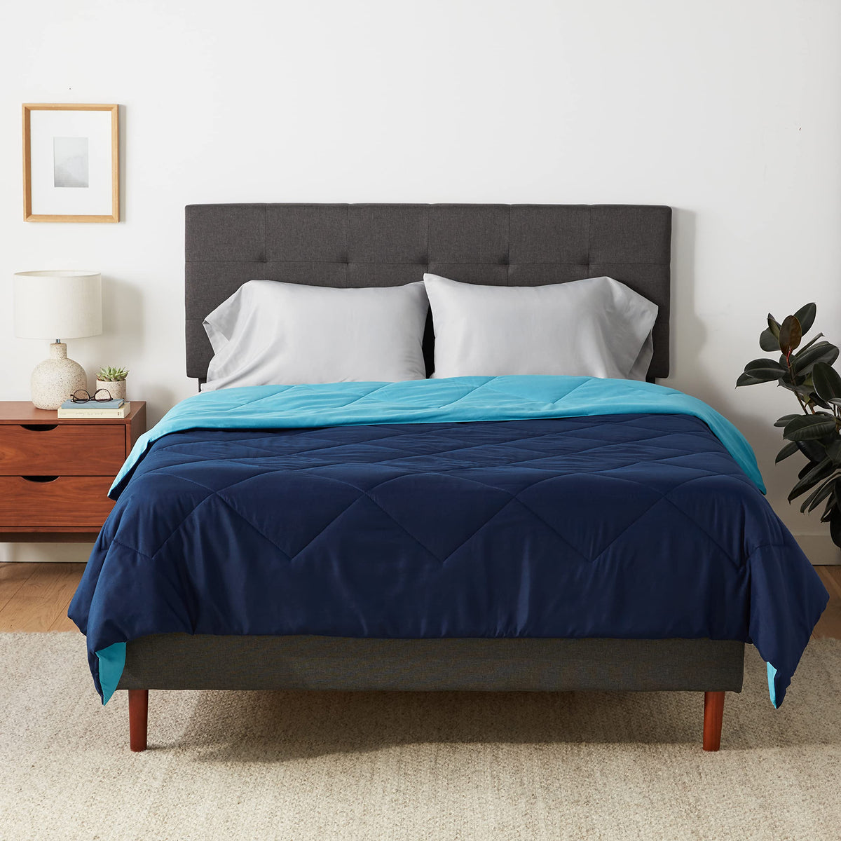 Amazon Basics Reversible Lightweight Microfiber All Season Comforter Blanket, Twin/Twin XL, Burgundy/Grey