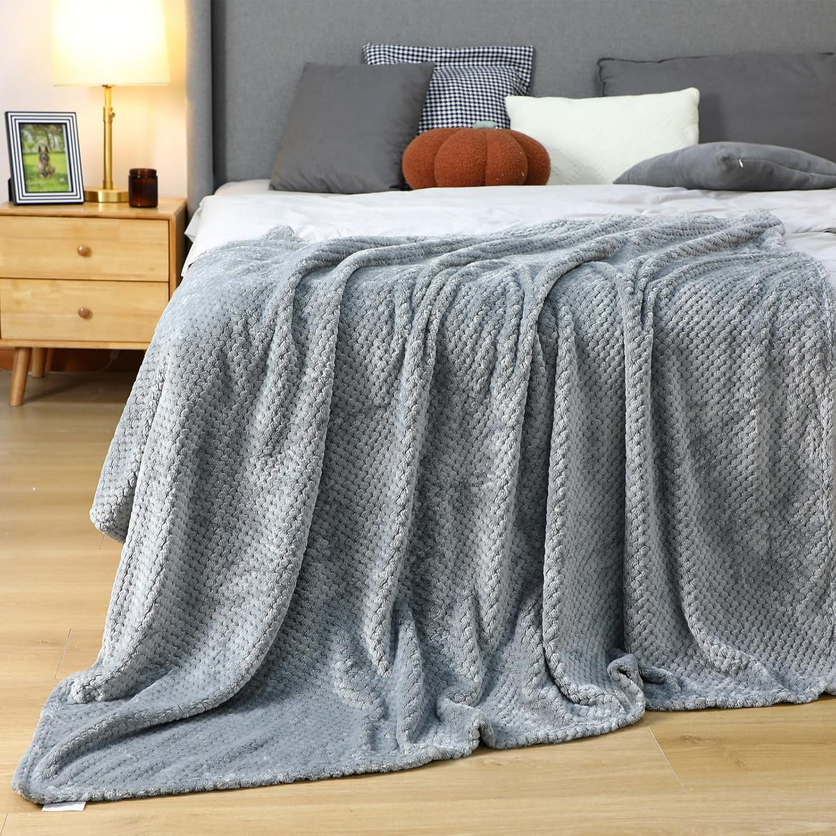 Newwiee 4 Pcs Fleece Throw Blanket, 3D Waffle Textured, Neutral Color