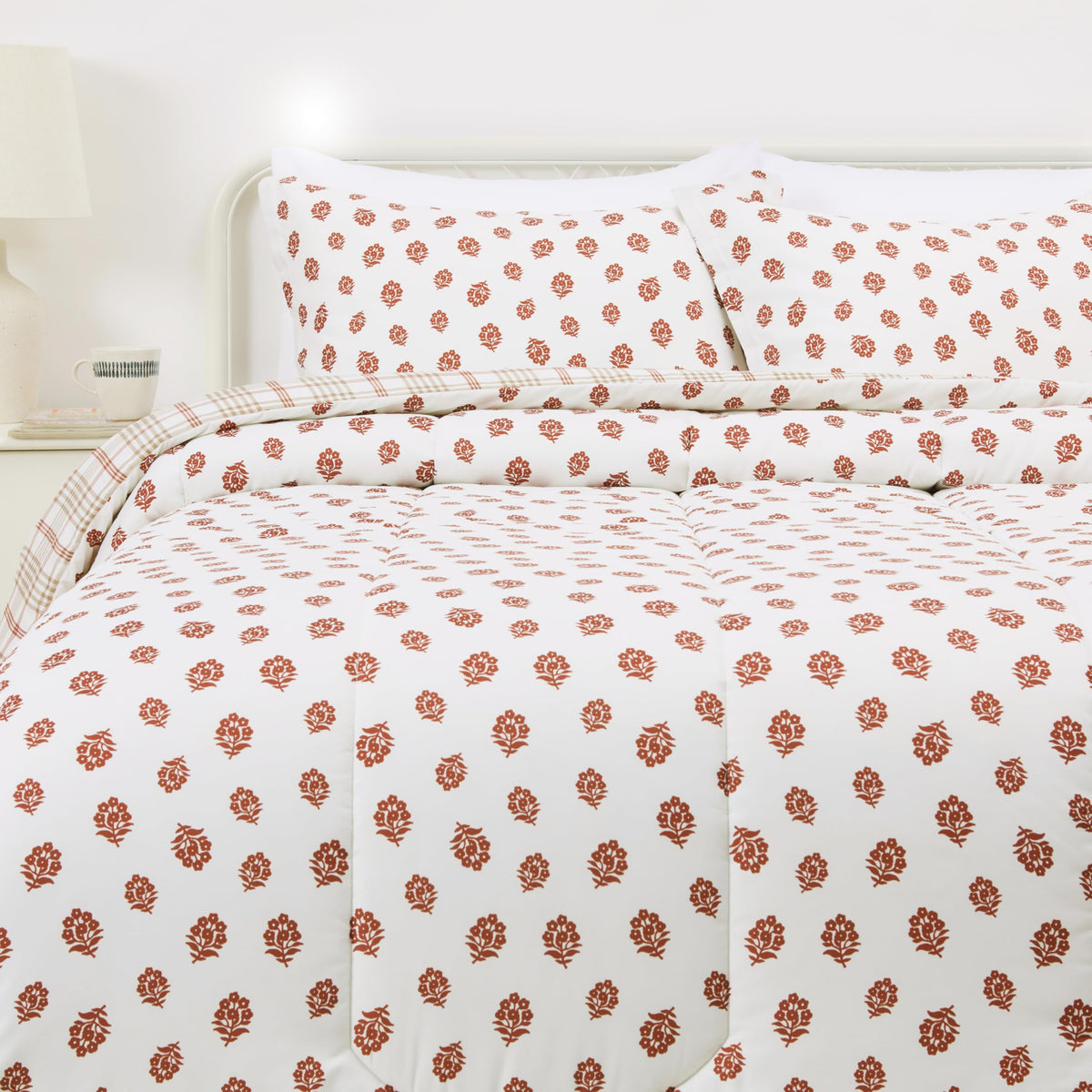 Amazon Basics Reversible Lightweight Microfiber All Season Comforter Blanket, Twin/Twin XL, Burgundy/Grey