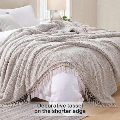Ultra Soft Fleece Sherpa Blanket King Size,Lightweight Cozy Boho Bed Blanket with Decorative Tassel, Pattern Reversible, 2 Tones Ombre Light Brown,104”x90”