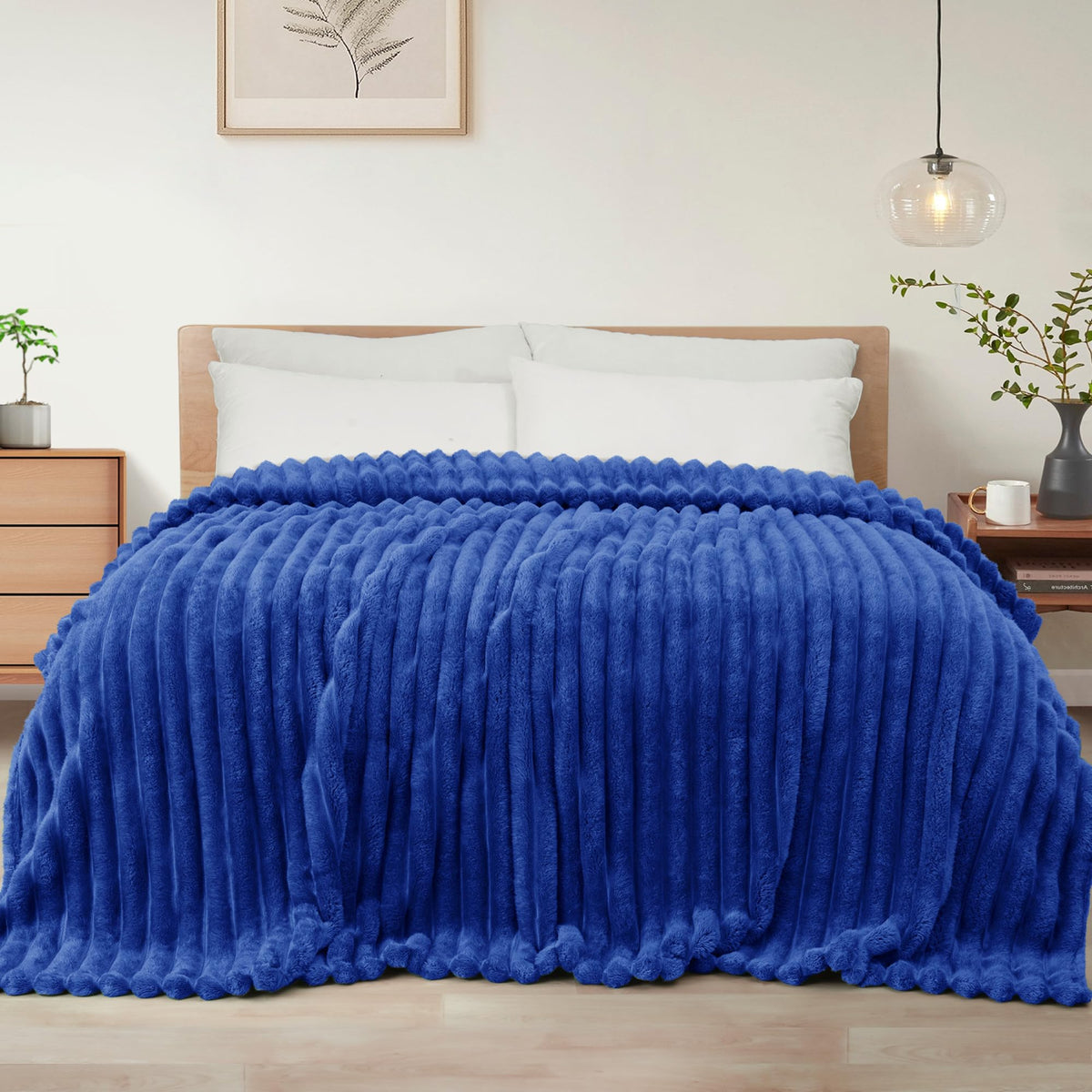 Exclusivo Mezcla Striped Fleece Throw Blanket for Couch, Sofa, Navy Blue