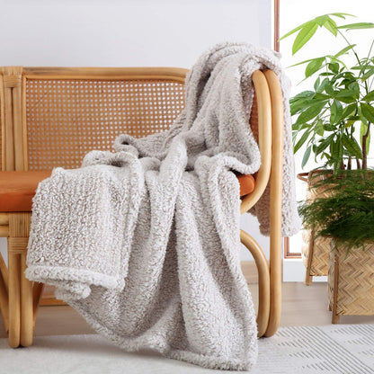 Ultra Soft Fleece Sherpa Blanket King Size,Lightweight Cozy Boho Bed Blanket with Decorative Tassel, Pattern Reversible, 2 Tones Ombre Light Brown,104”x90”