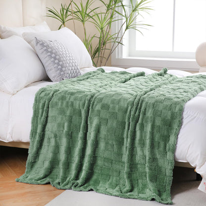 Deep Purple Fleece Throw Blanket 50”×60”Checkered Design for Couch