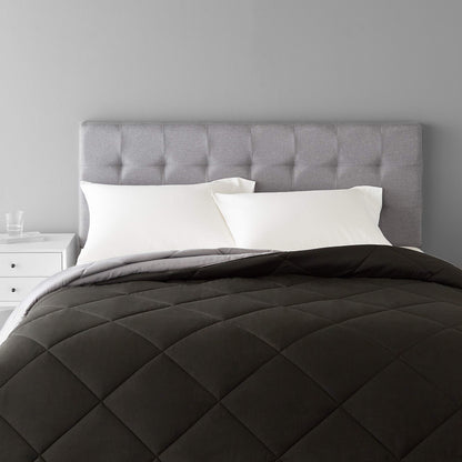 Amazon Basics Reversible Lightweight Microfiber All Season Comforter Blanket, Twin/Twin XL, Burgundy/Grey
