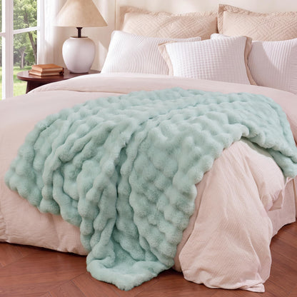 Ultra Soft Cozy Faux Fur Throw Blanket, Fuzzy Plush Thick Bubble Blanket, Luxury Fluffy Blanket for Couch, Sofa, Bedroom, and Living Room, 50x60 Inches, Cream White