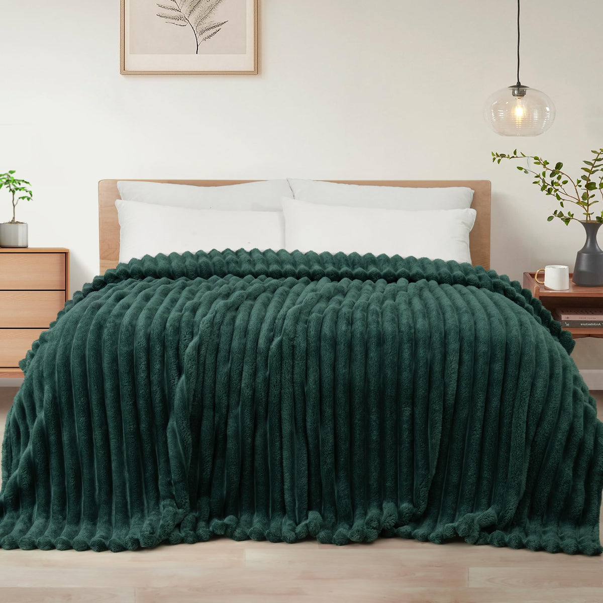 Exclusivo Mezcla Striped Fleece Throw Blanket for Couch, Sofa, Navy Blue