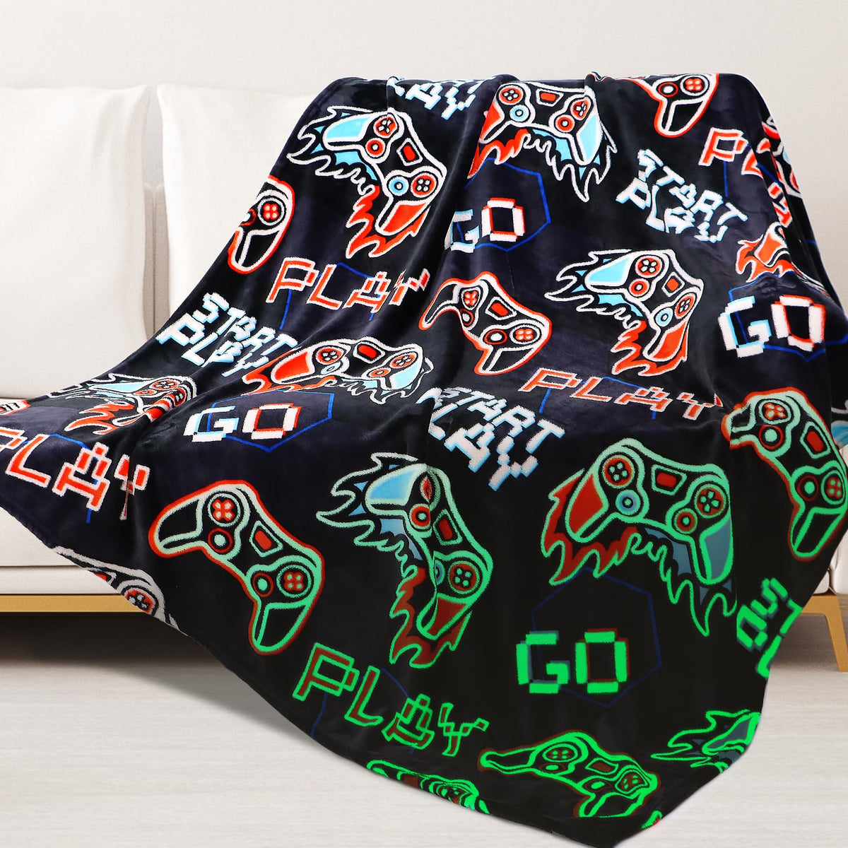 Boys Truck Car Toys Unique Gifts for Kids Glow in The Dark Blanket Glowing Cartoon Tractor Throw Blanket Soft Fleece Blanket Excavators Room Bed Sofa Decor Blankets