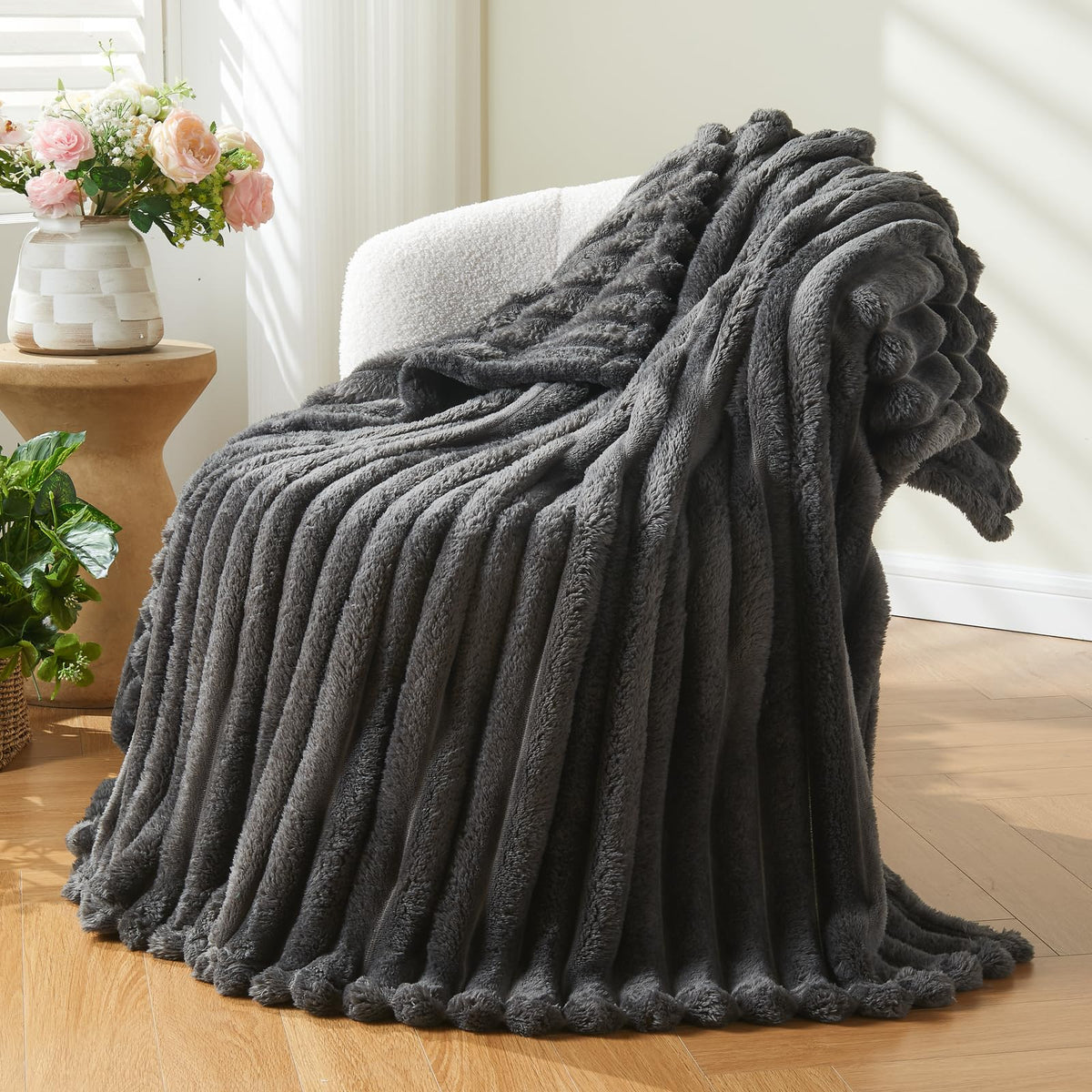 NEWCOSPLAY Fleece Ribbed Cozy Throw Blanket for Couch, Pink, 50"x60"