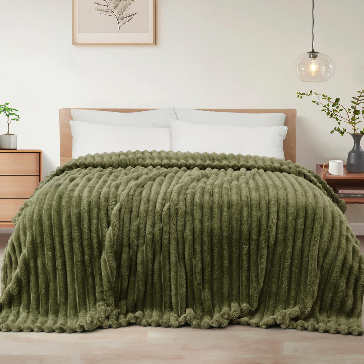 Exclusivo Mezcla Striped Fleece Throw Blanket for Couch, Sofa, Navy Blue