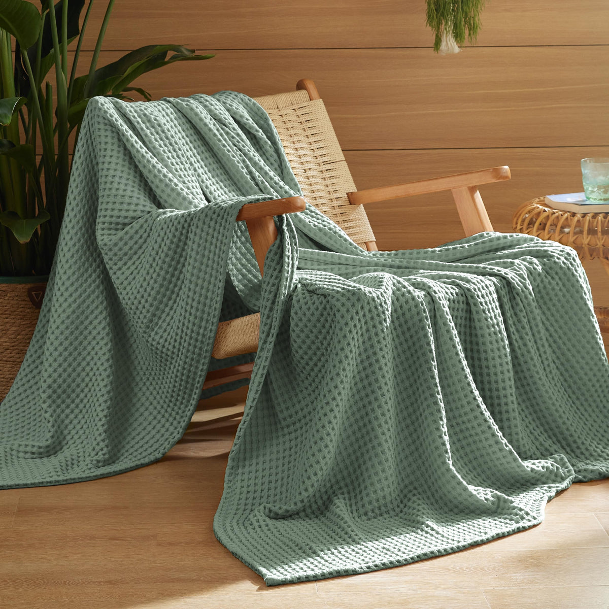 Bedsure Lightweight 100% Cotton Waffle Blanket, Queen, Linen