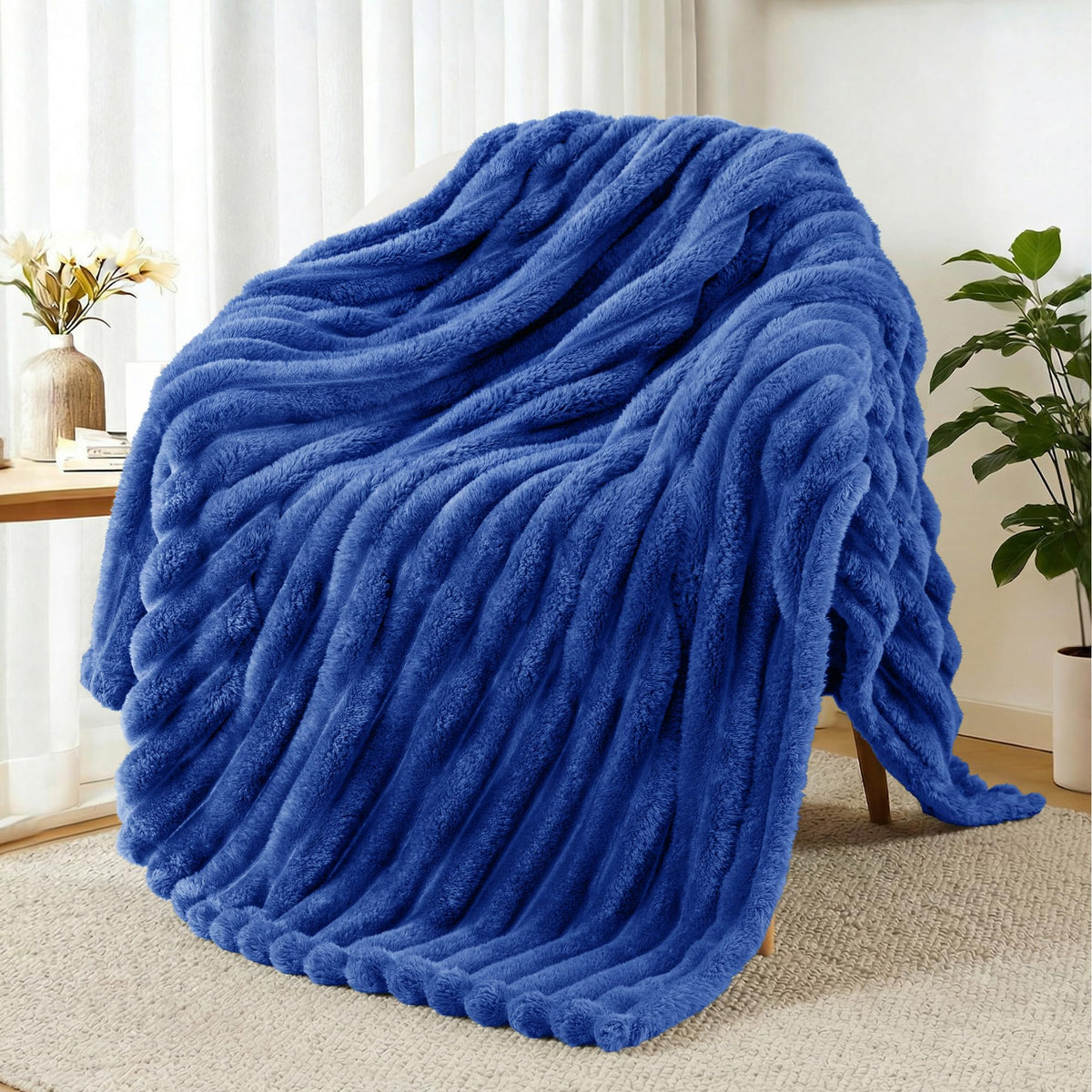 Exclusivo Mezcla Striped Fleece Throw Blanket for Couch, Sofa, Navy Blue