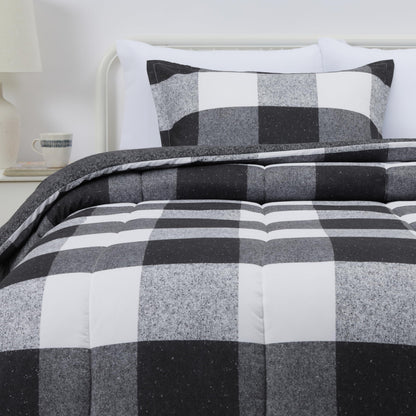 Amazon Basics Reversible Lightweight Microfiber All Season Comforter Blanket, Twin/Twin XL, Burgundy/Grey