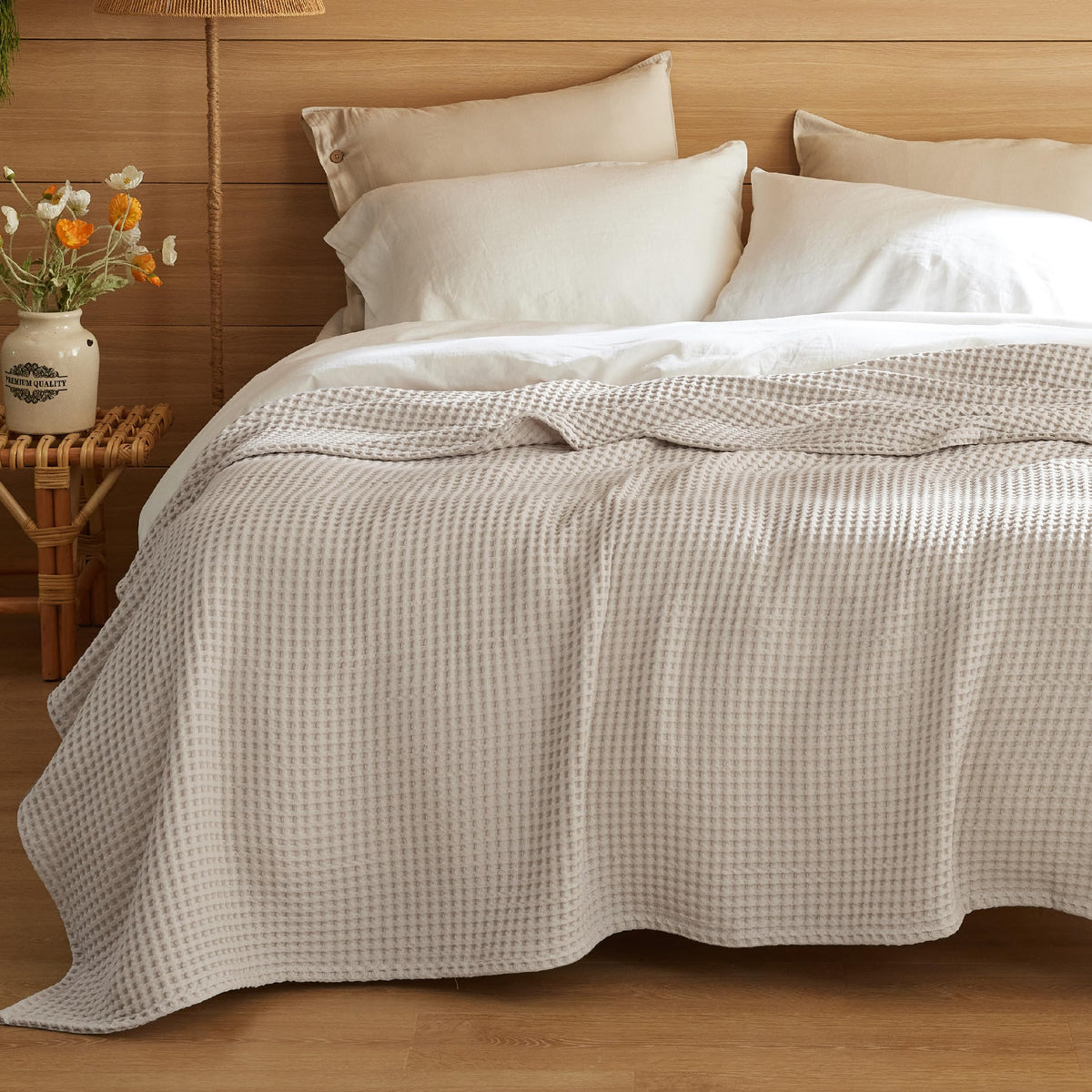 Bedsure Lightweight 100% Cotton Waffle Blanket, Queen, Linen